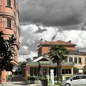https://hostel-canarin.albaniahotels.org